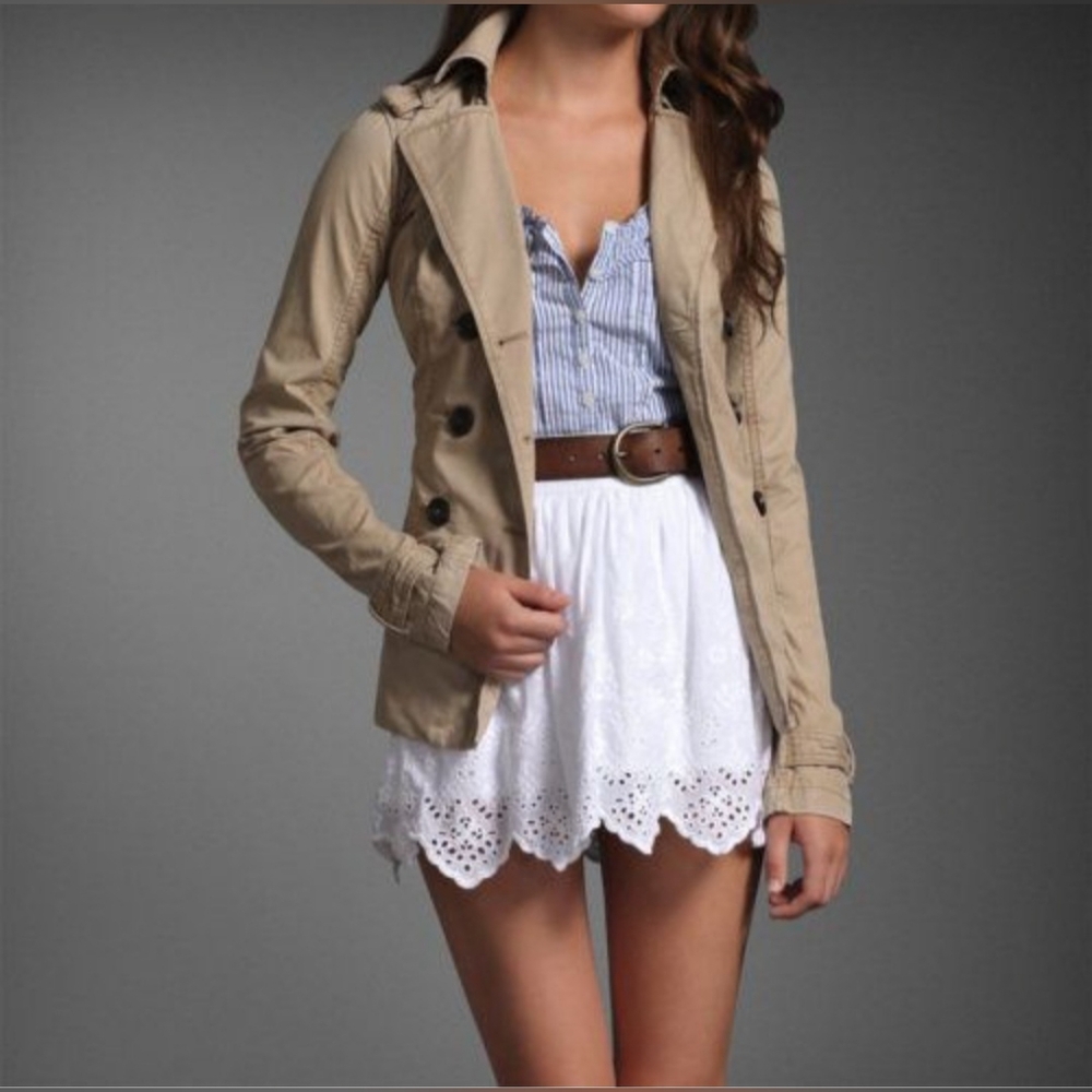 Abercrombie & Fitch Tan Trench Coat Classic Design